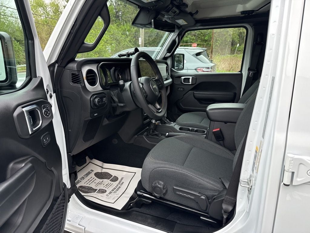 2024 Jeep Gladiator Sport