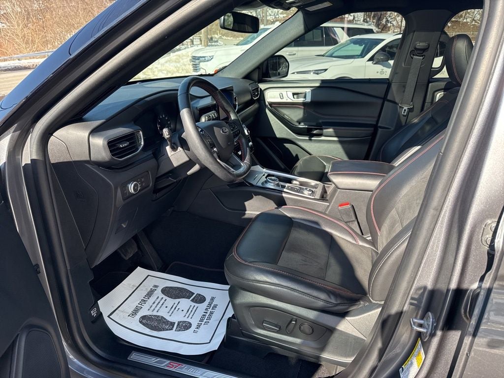 2022 Ford Explorer ST-Line