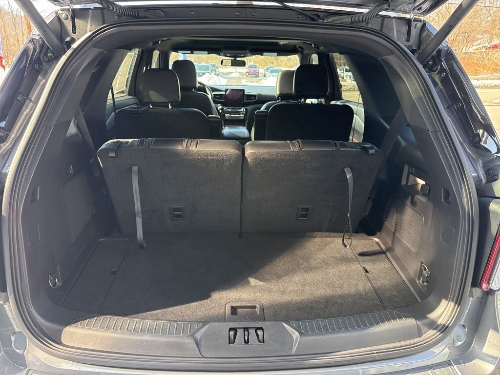 2022 Ford Explorer ST-Line