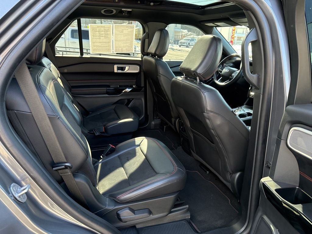 2022 Ford Explorer ST-Line