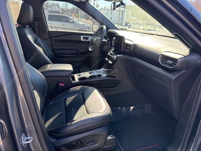 2022 Ford Explorer ST-Line