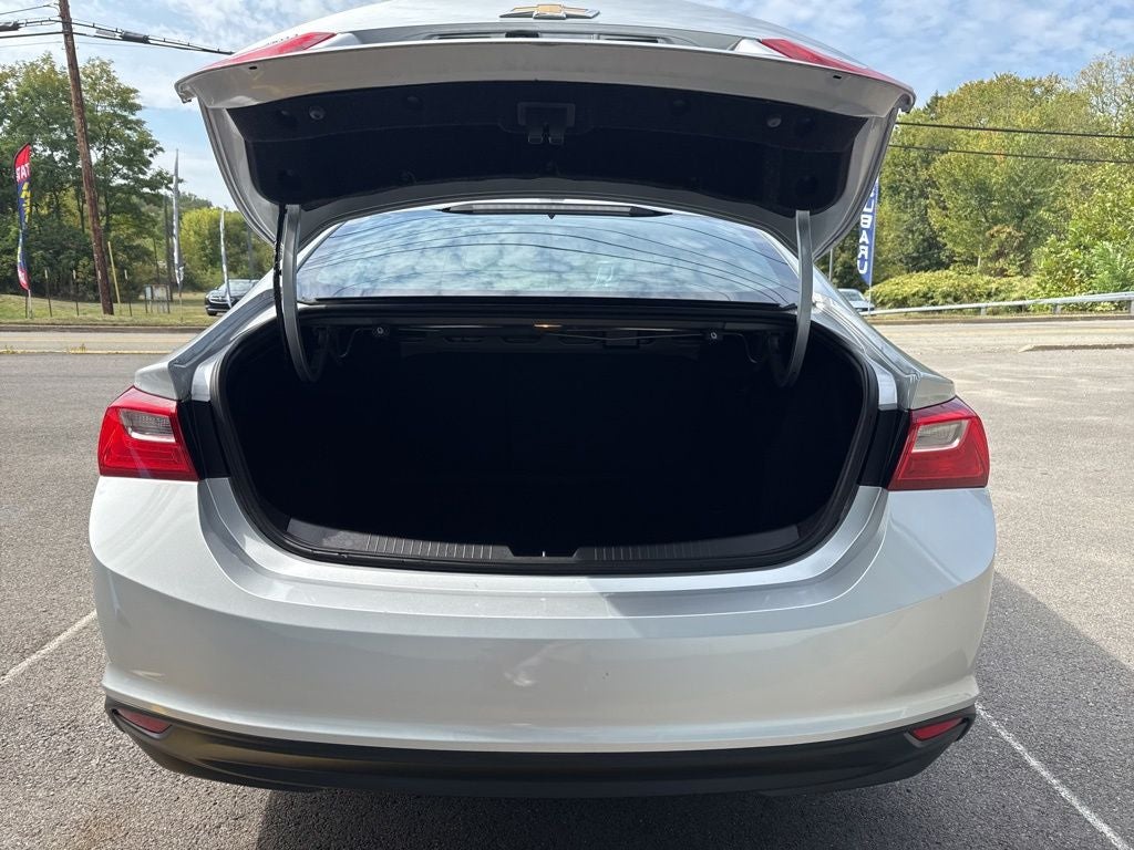 2021 Chevrolet Malibu LS 1FL