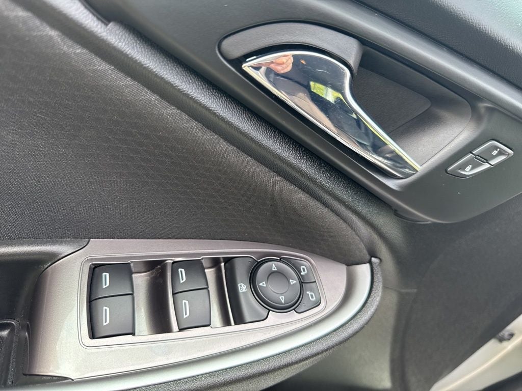 2021 Chevrolet Malibu LS 1FL