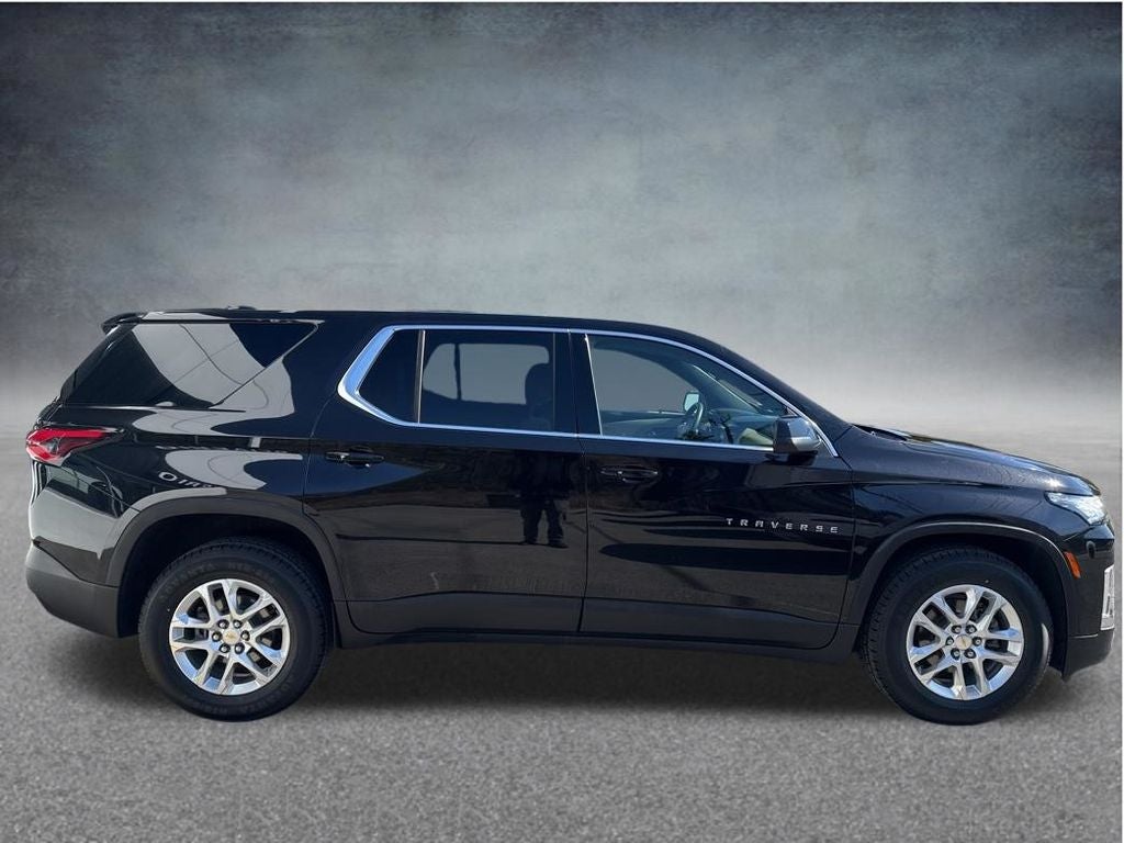 2023 Chevrolet Traverse LS