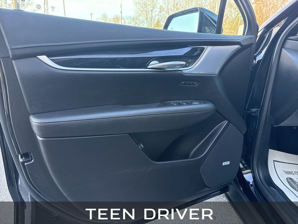 2025 Cadillac XT5 Premium Luxury