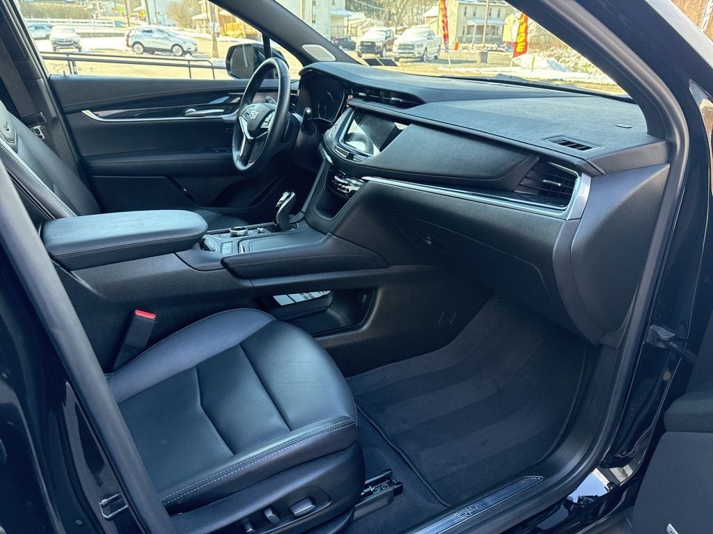 2025 Cadillac XT5 Premium Luxury