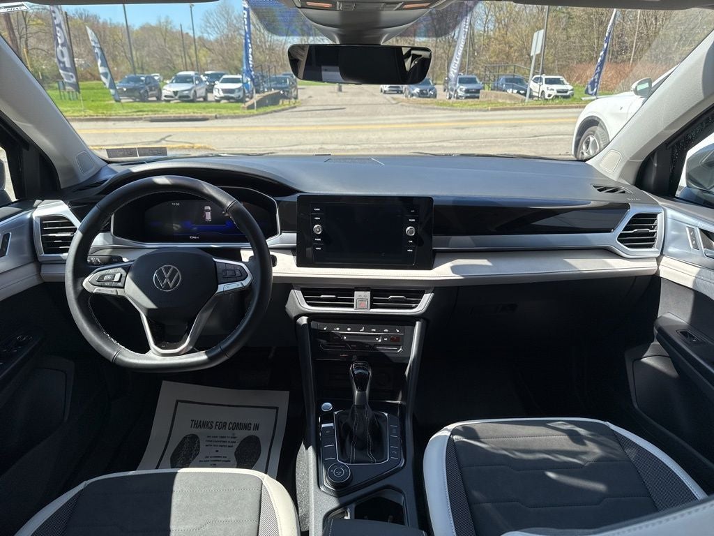 2025 Volkswagen Taos 1.5T SE