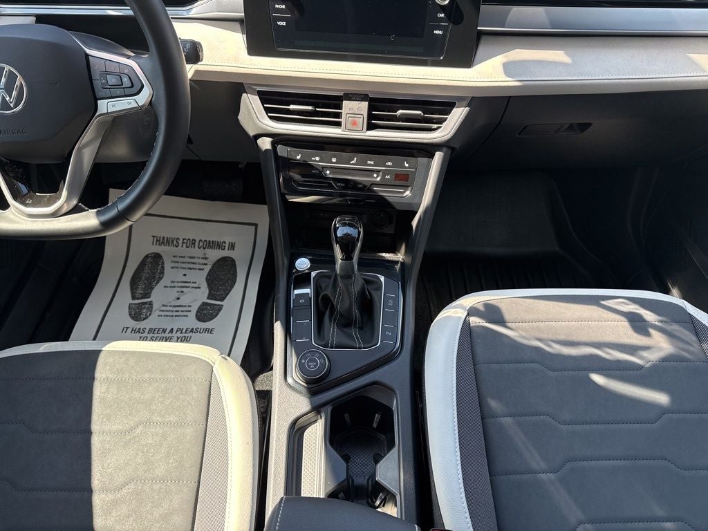 2025 Volkswagen Taos 1.5T SE