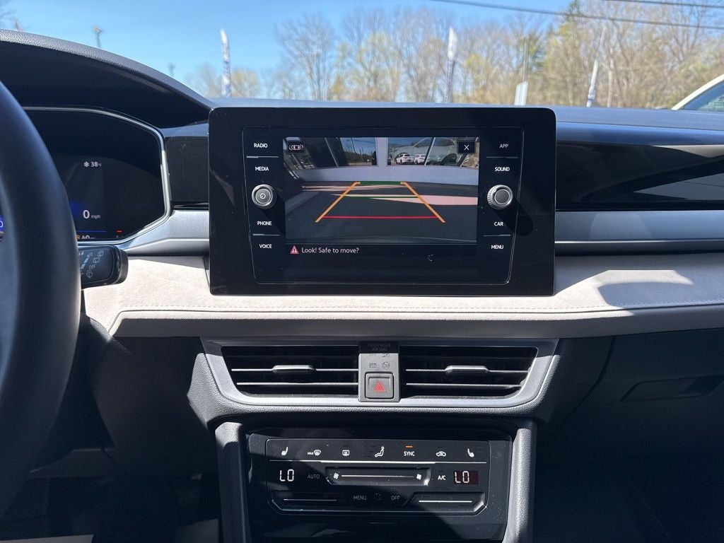 2025 Volkswagen Taos 1.5T SE