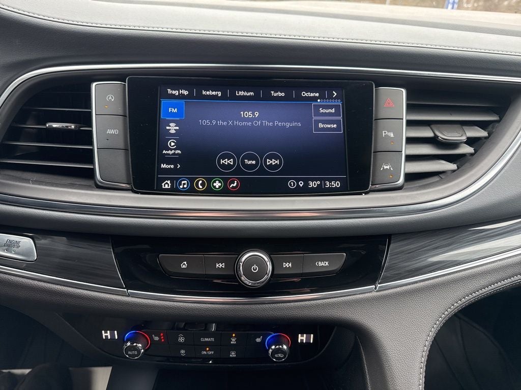 2023 Buick Enclave Essence