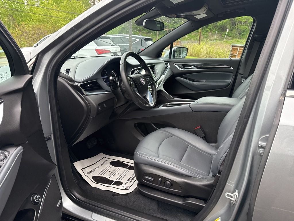 2023 Buick Enclave Essence