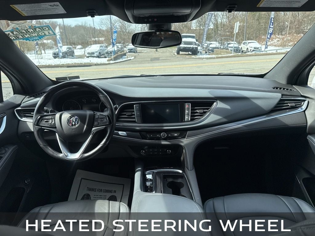 2023 Buick Enclave Essence
