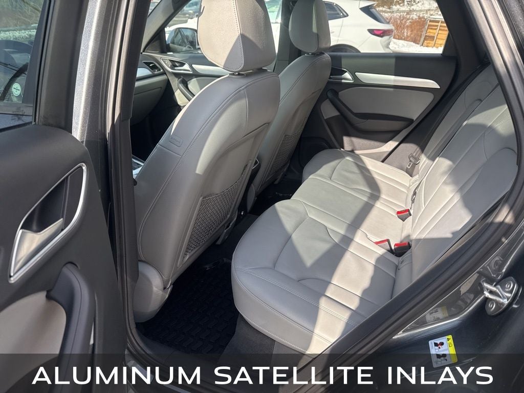 2018 Audi Q3 2.0T Premium quattro