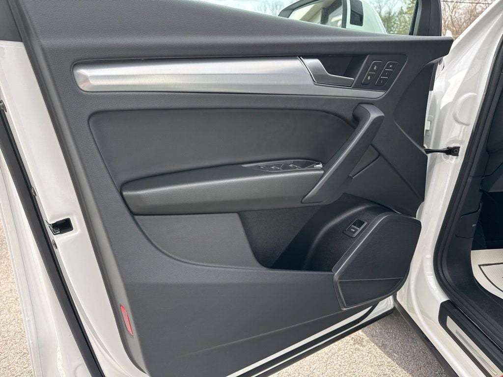 2025 Audi Q5 45 S line Premium quattro