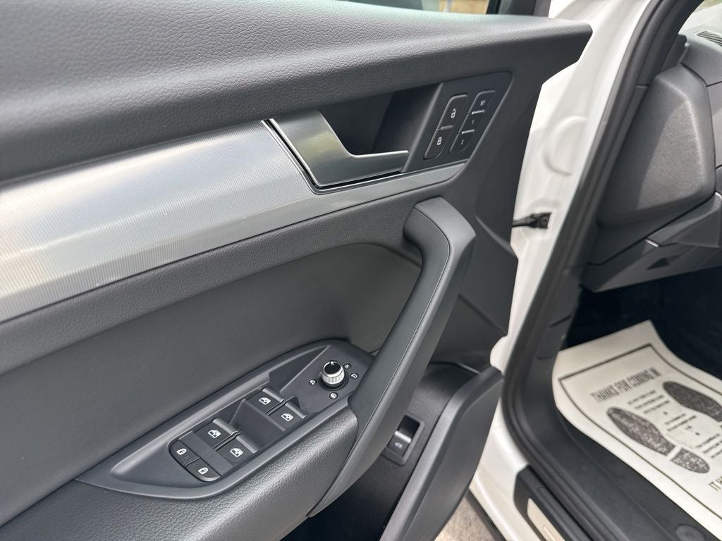 2025 Audi Q5 45 S line Premium quattro