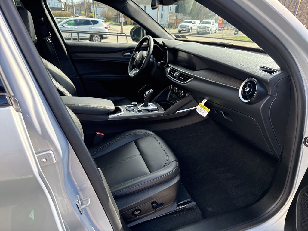 2022 Alfa Romeo Stelvio Ti