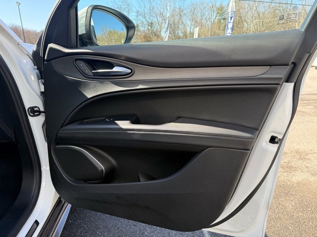 2023 Alfa Romeo Stelvio Ti